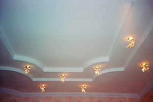 Гипсокартонные конструкции на потолке