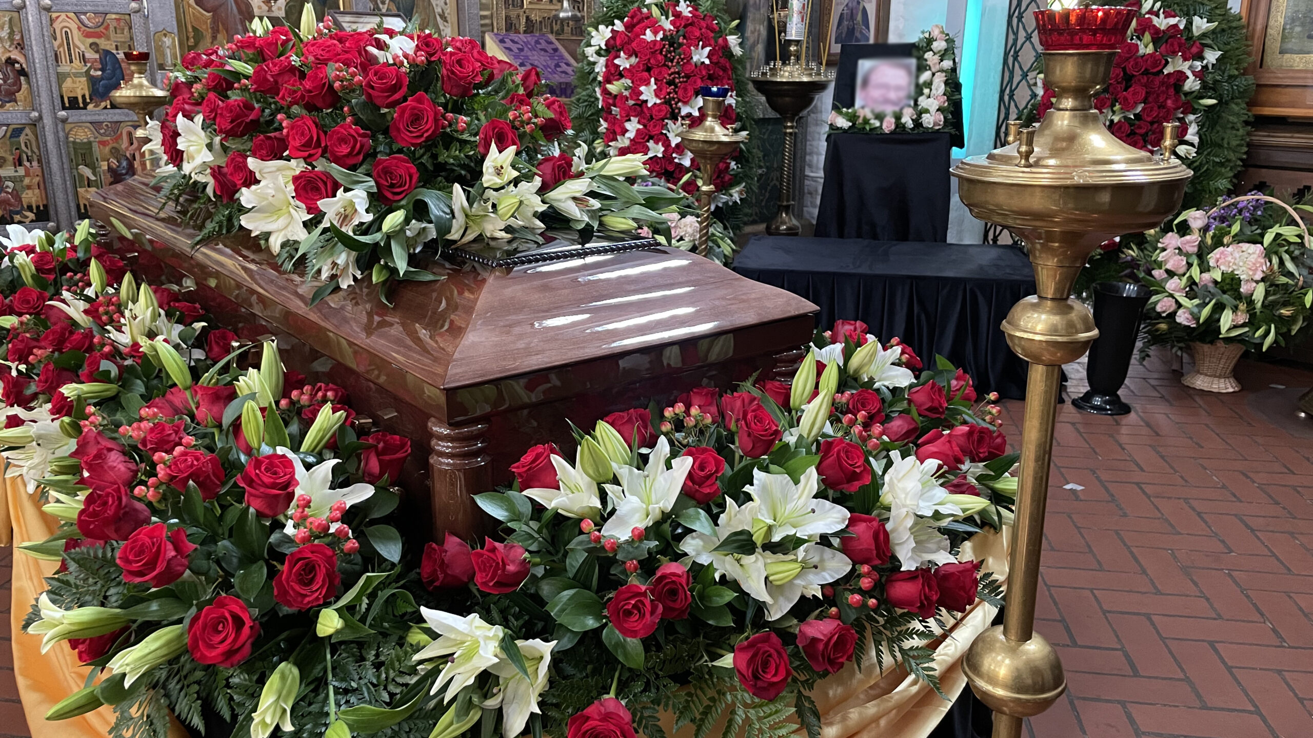 Элитные похороны: какие ритуальные атрибуты нужны?
