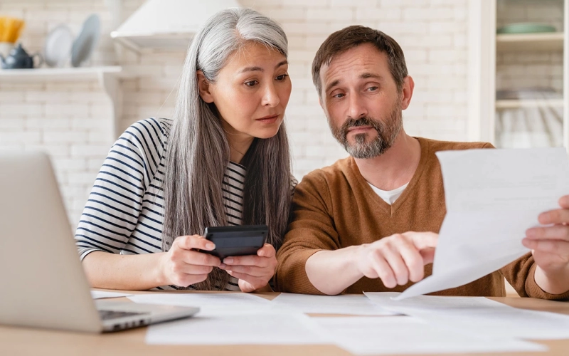 Увольнение пенсионера: как оформить по закону, без отработки и с выплатами